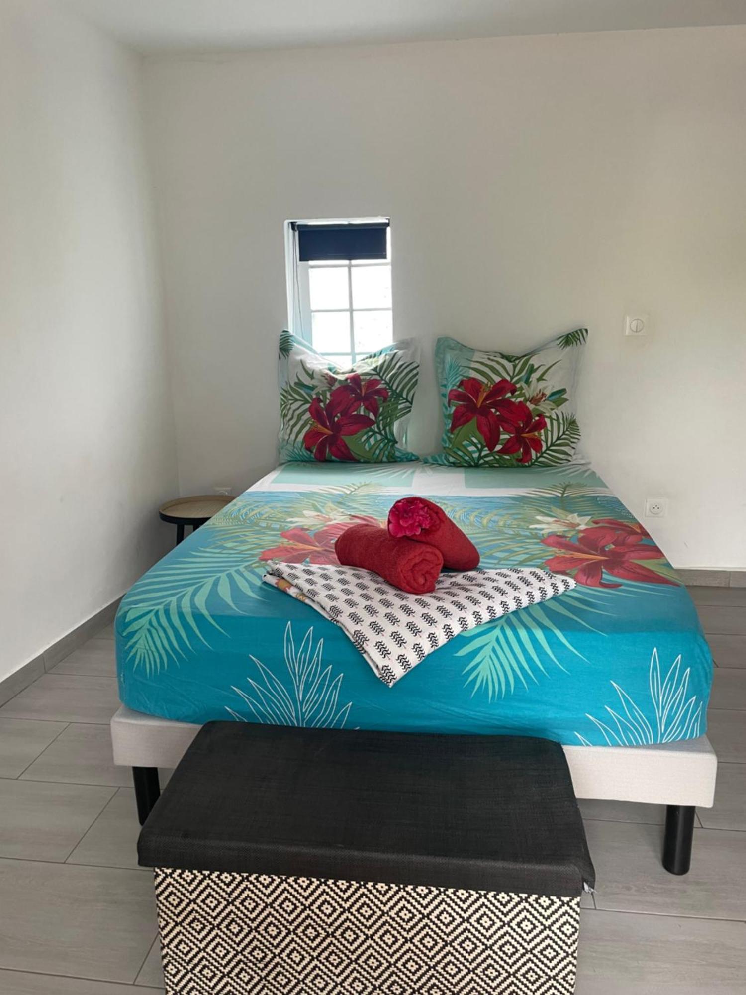 סן-פייר Villa Mya Location מראה חיצוני תמונה